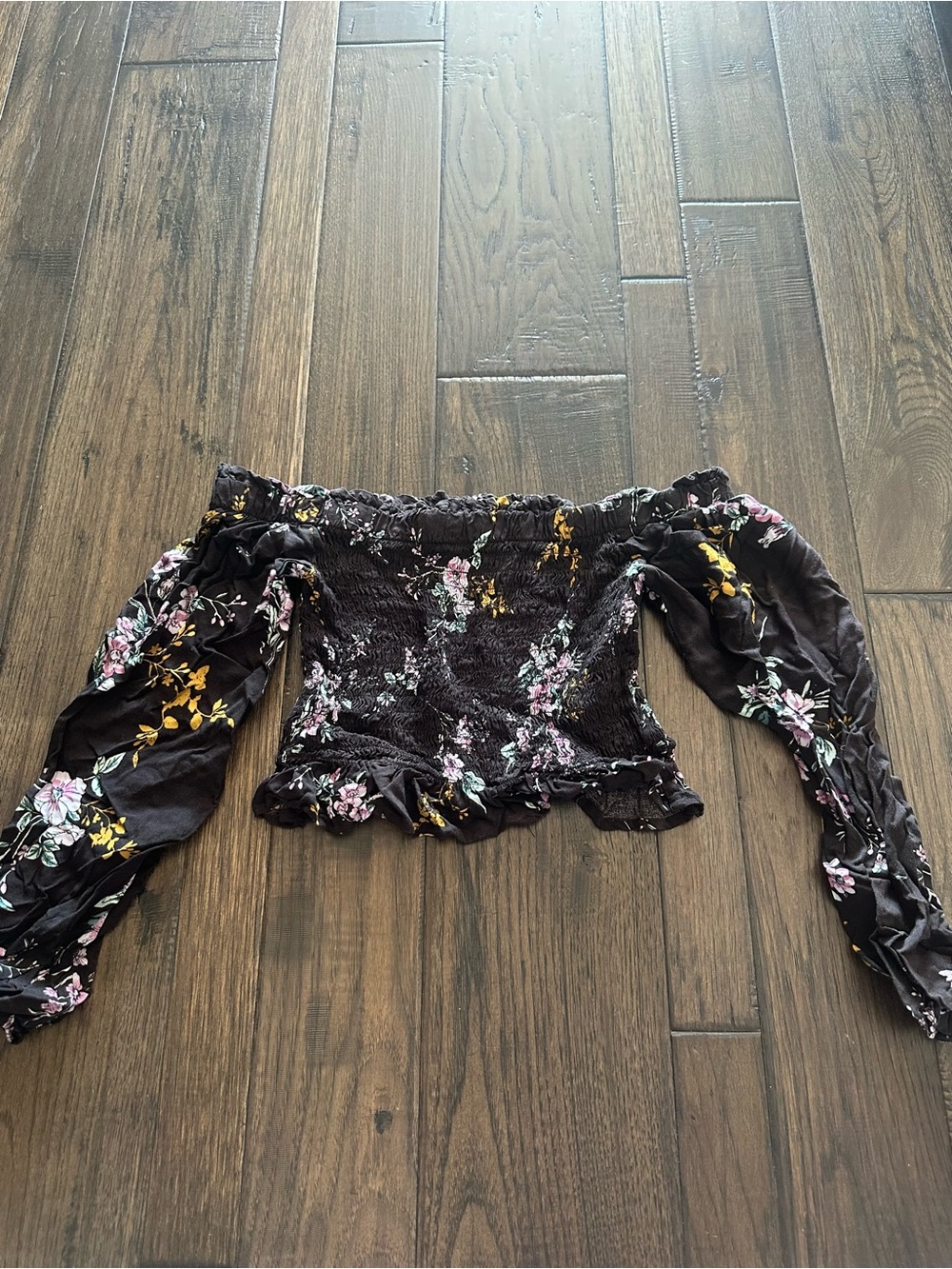 Black Floral Off-the-Shoulder Long Sleeve Crop Top